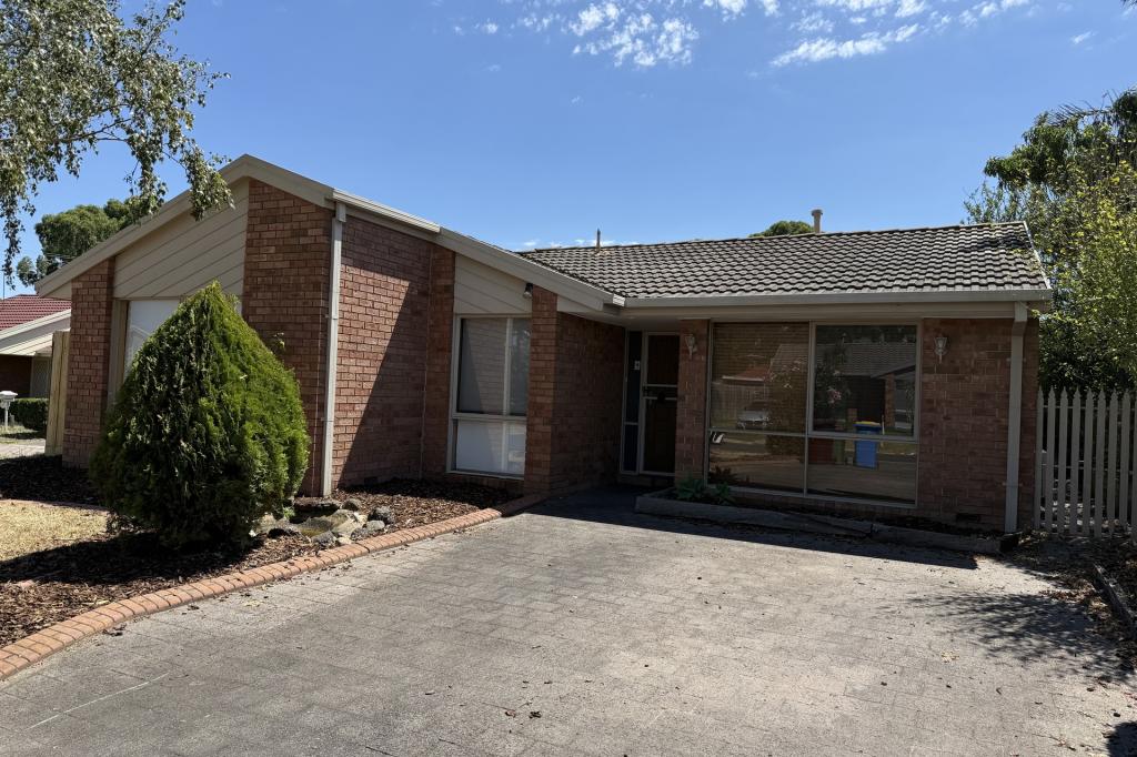 11 Berridale Ct, Hampton Park, VIC 3976