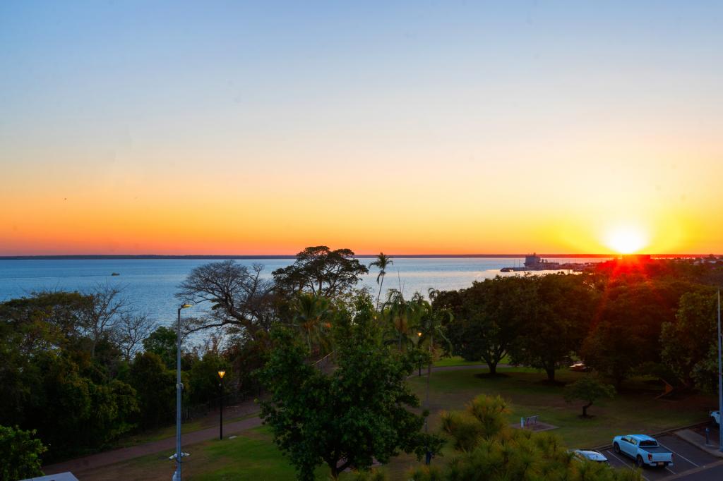 404/102 ESPLANADE, DARWIN CITY, NT 0800