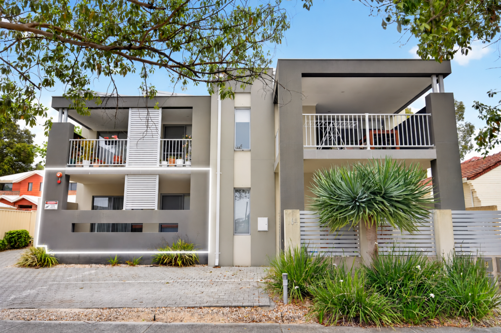 2/164 Baden St, Joondanna, WA 6060