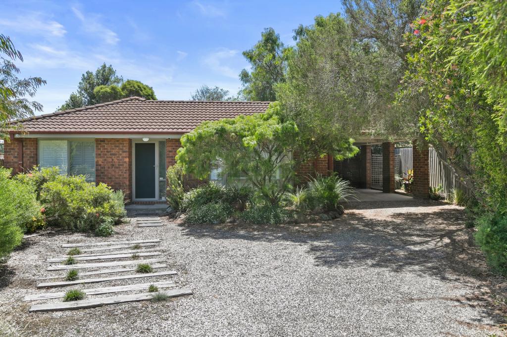 8 Layton Pl, Mill Park, VIC 3082
