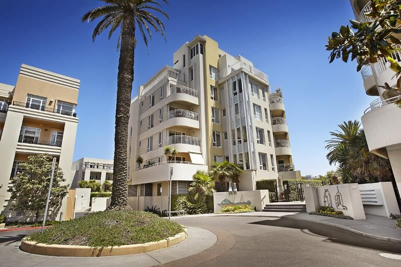 4/4 Seisman Pl, Port Melbourne, VIC 3207