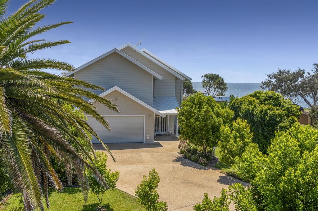 138 BAROLIN ESP, CORAL COVE, QLD 4670