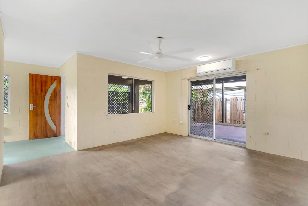 102 Murray St, Manoora, QLD 4870