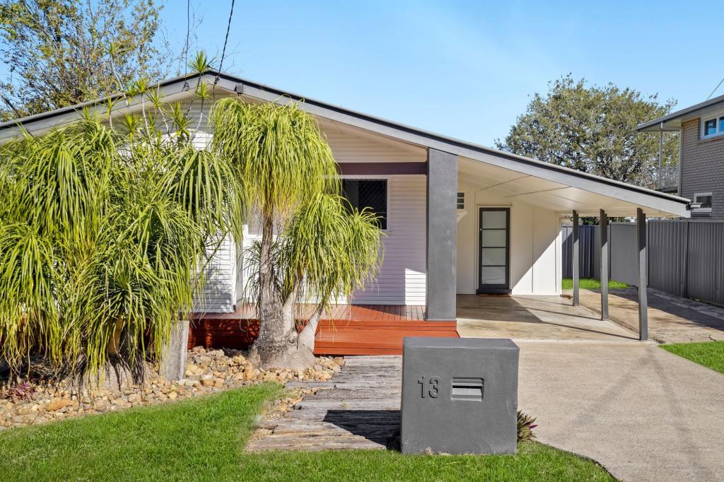 13 Edwards St, Eastern Heights, QLD 4305