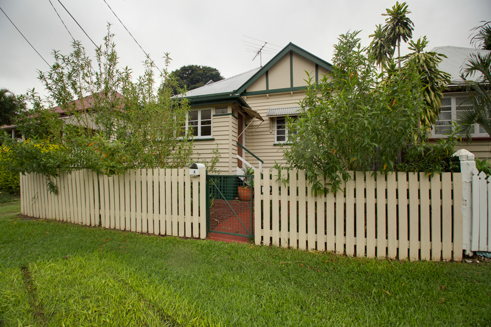 25 Smith St, North Ipswich, QLD 4305