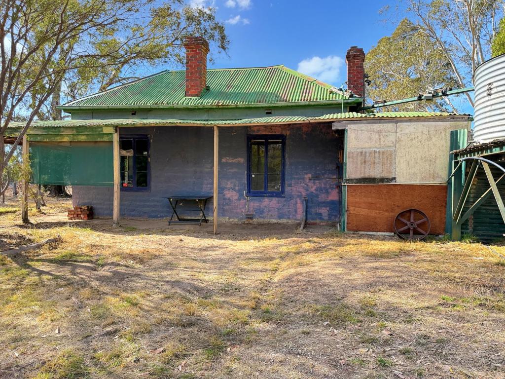 99 Egans Lane, Amphitheatre, VIC 3468