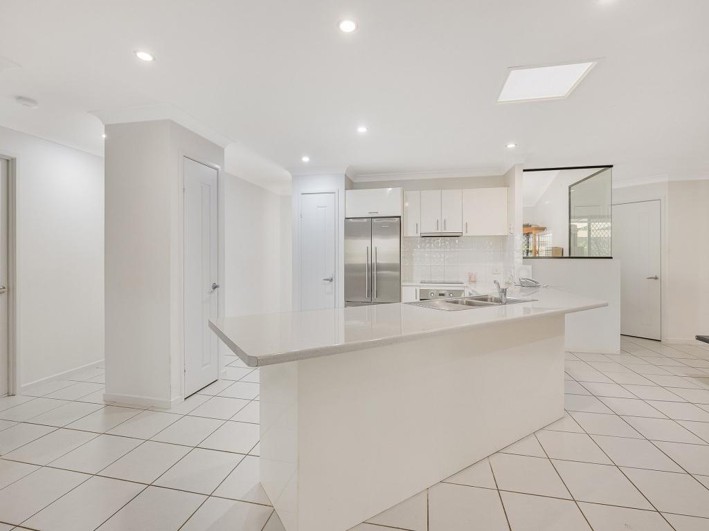 49 Petigrain Ave, Palmwoods, QLD 4555