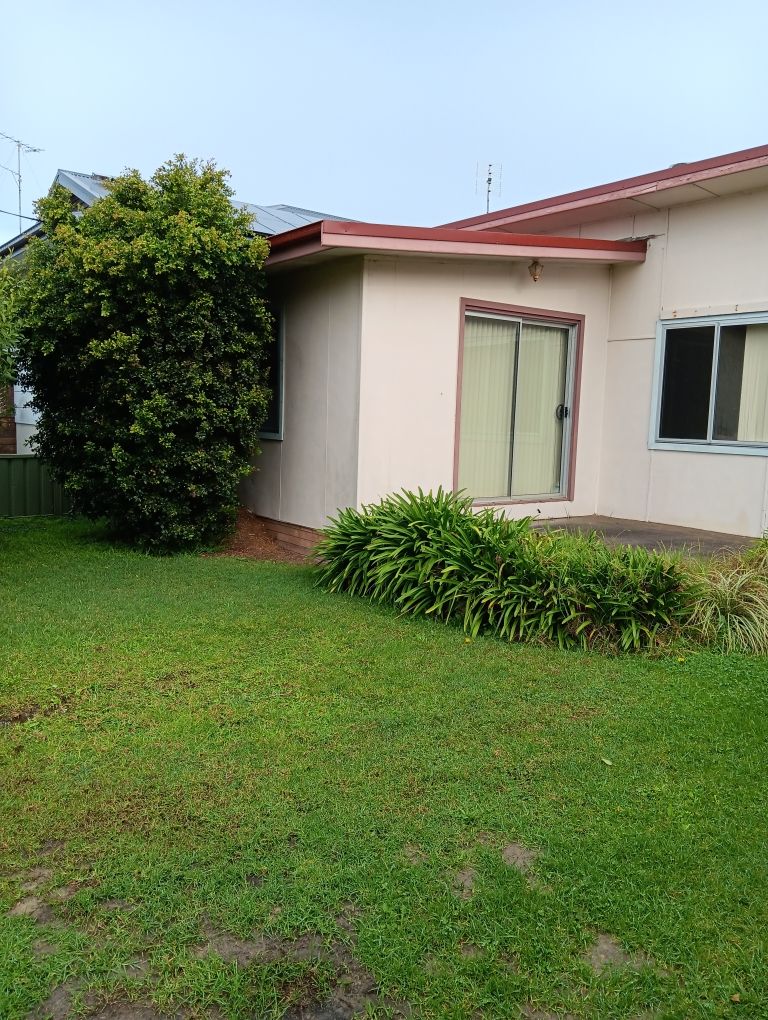 52 Comarong St, Greenwell Point, NSW 2540