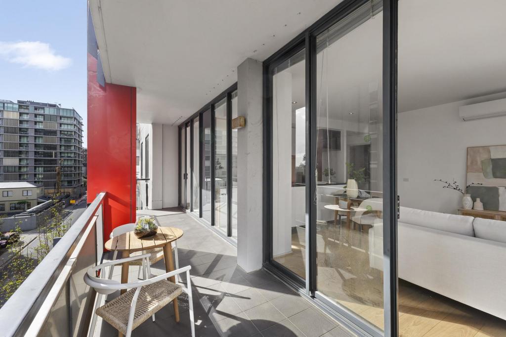 304/610 ST KILDA RD, MELBOURNE, VIC 3004