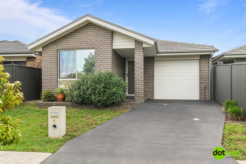 4 Cadogan Cres, Woongarrah, NSW 2259