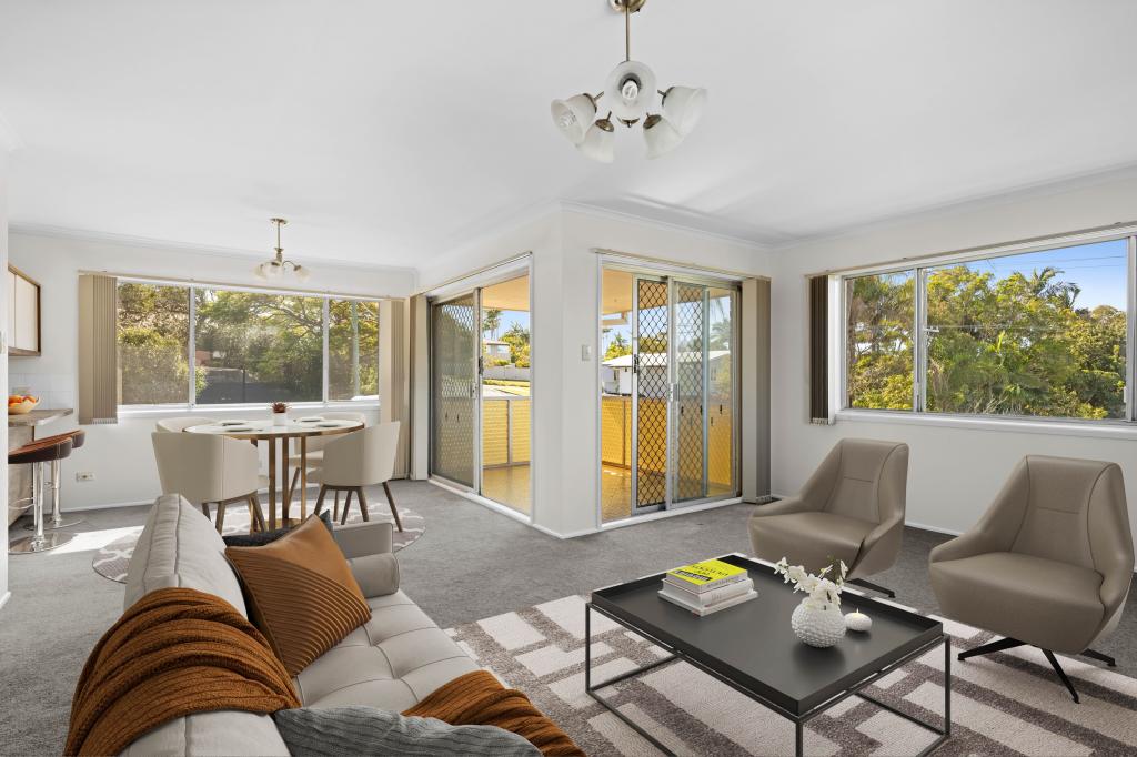 2 Horder Ave, Labrador, QLD 4215