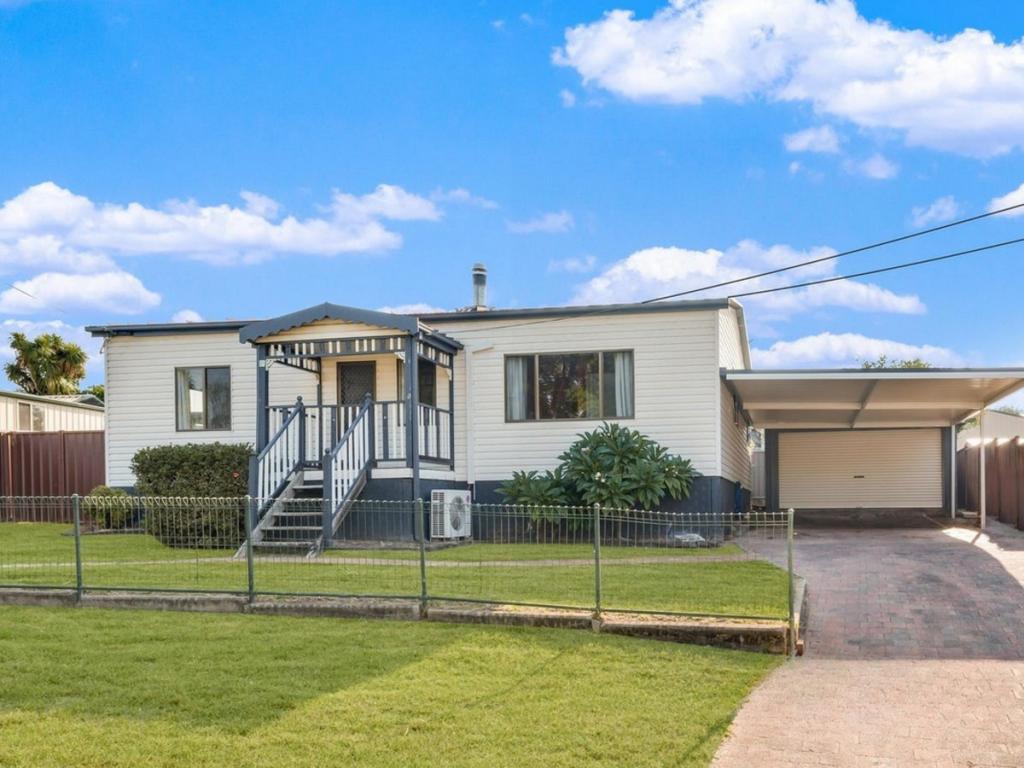 21 First St, Warragamba, NSW 2752