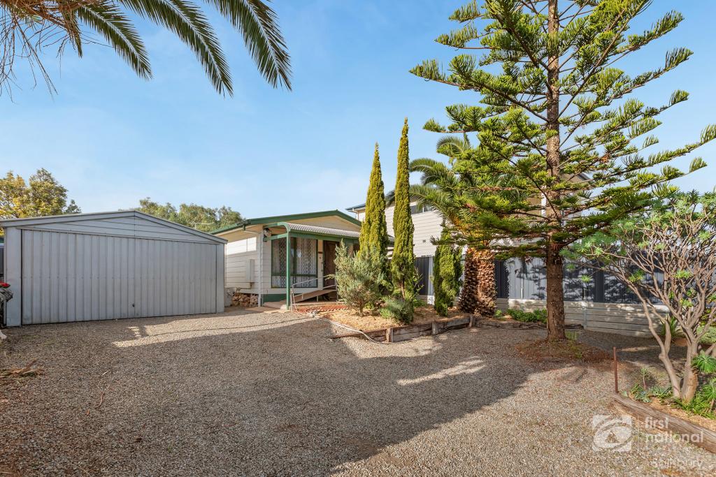 16 Fooks Tce, St Kilda, SA 5110