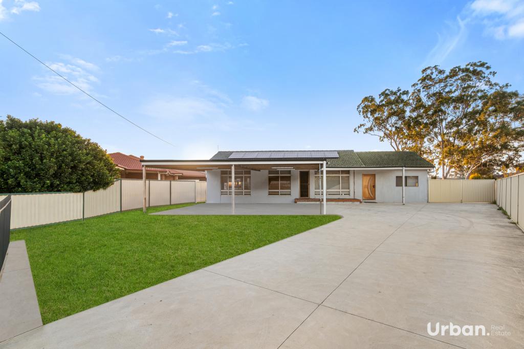5 Burns Ave, Macquarie Fields, NSW 2564