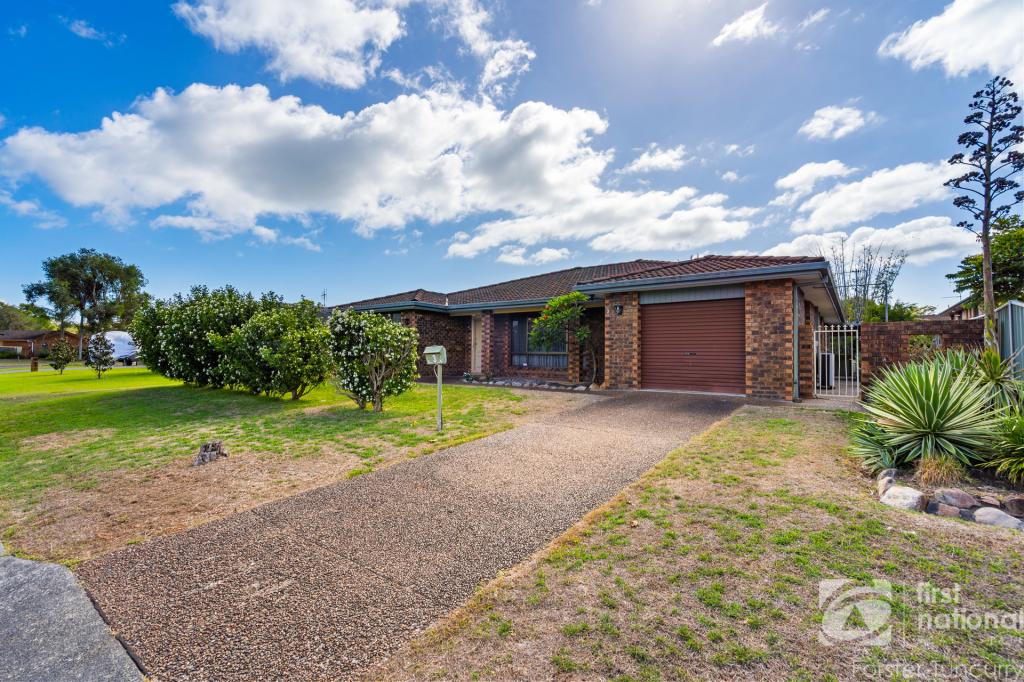 3 Colvin Ave, Tuncurry, NSW 2428