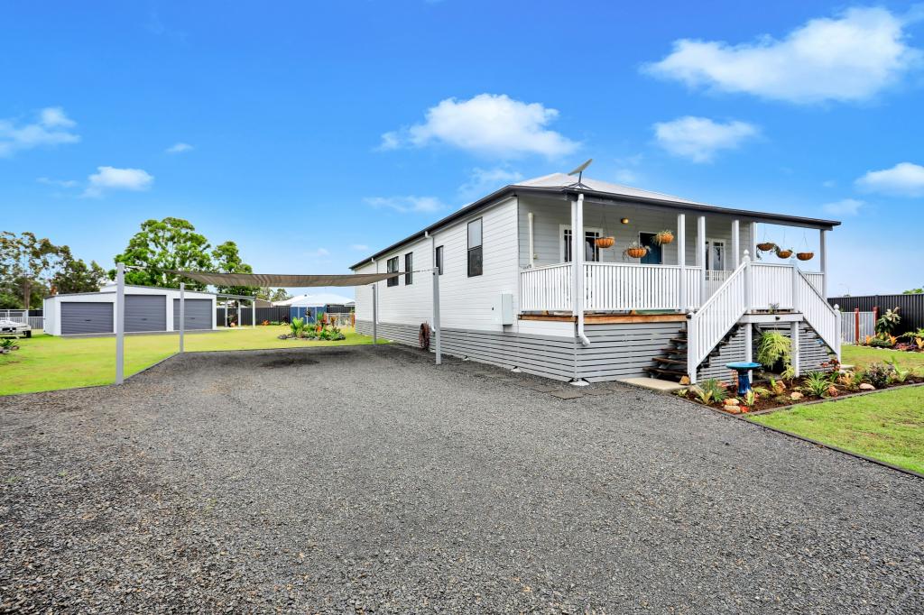 4 LAGOON CT, WOODGATE, QLD 4660