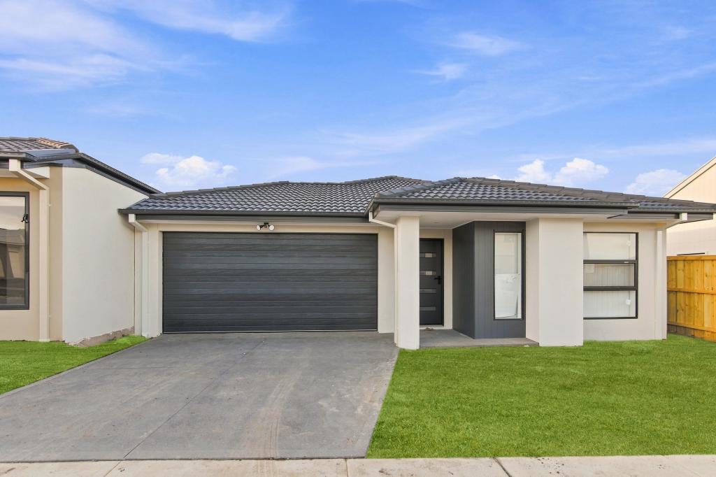 21 BALCONY ST, PAKENHAM, VIC 3810
