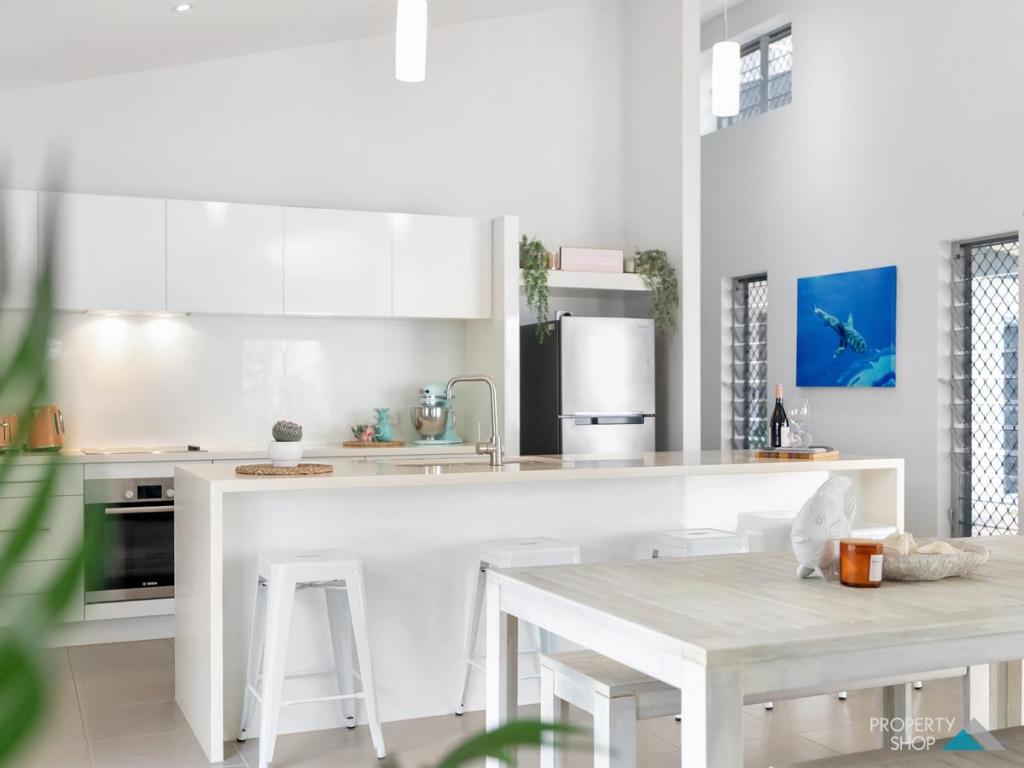 4 Lighthouse Ct, Trinity Beach, QLD 4879