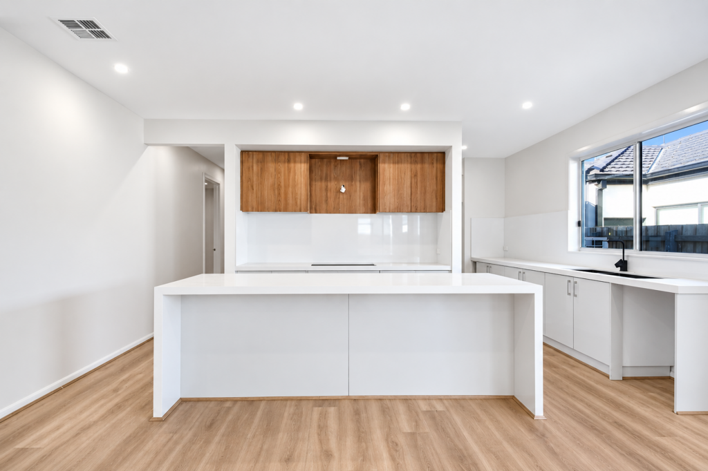150 SINCLAIRS RD, DEANSIDE, VIC 3336
