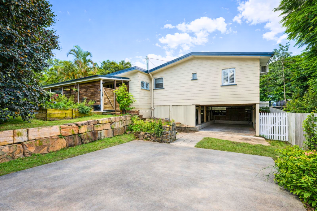 2 Cooper St, Woodend, QLD 4305