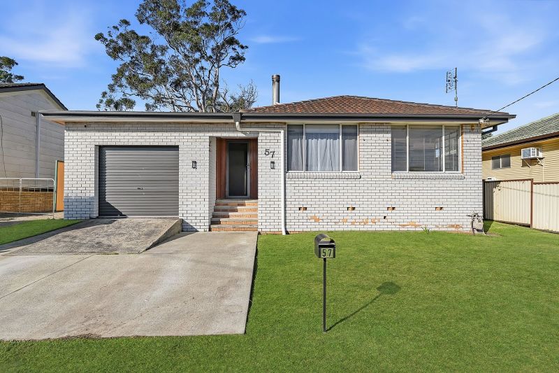 57 Mckellar Bvd, Blue Haven, NSW 2262