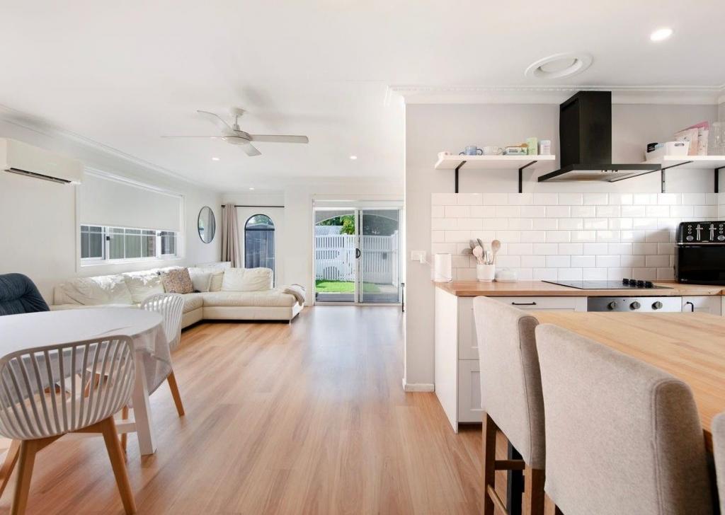 1/6 Craft Ct, Miami, QLD 4220