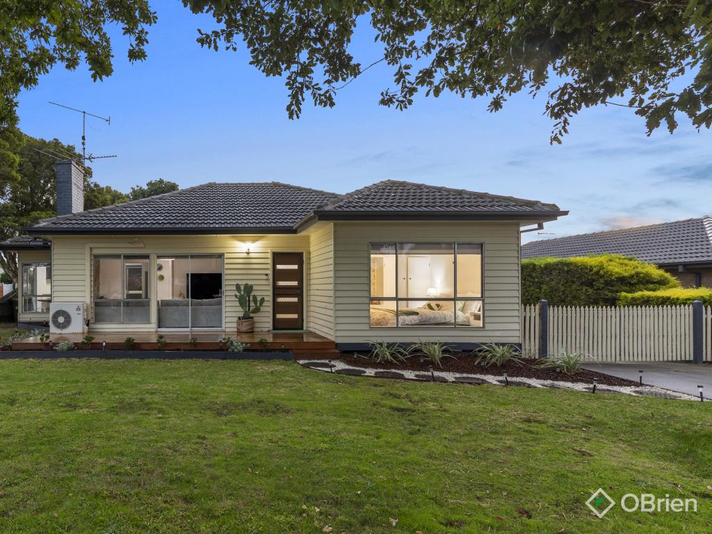 17 Station St, Lang Lang, VIC 3984