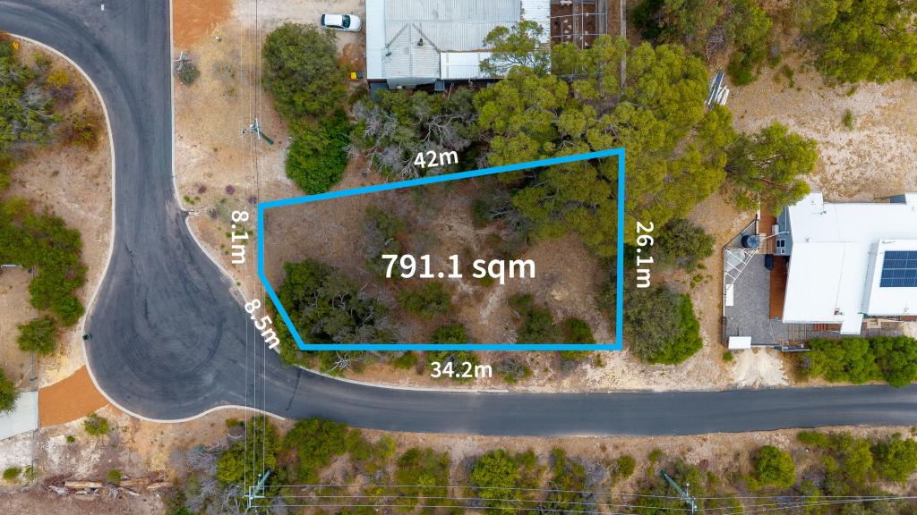 2 Lake View Rd, Preston Beach, WA 6215