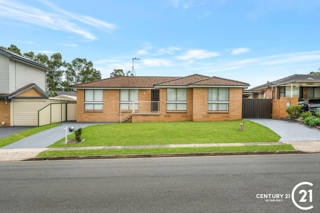 6 Macaulay St, Wetherill Park, NSW 2164