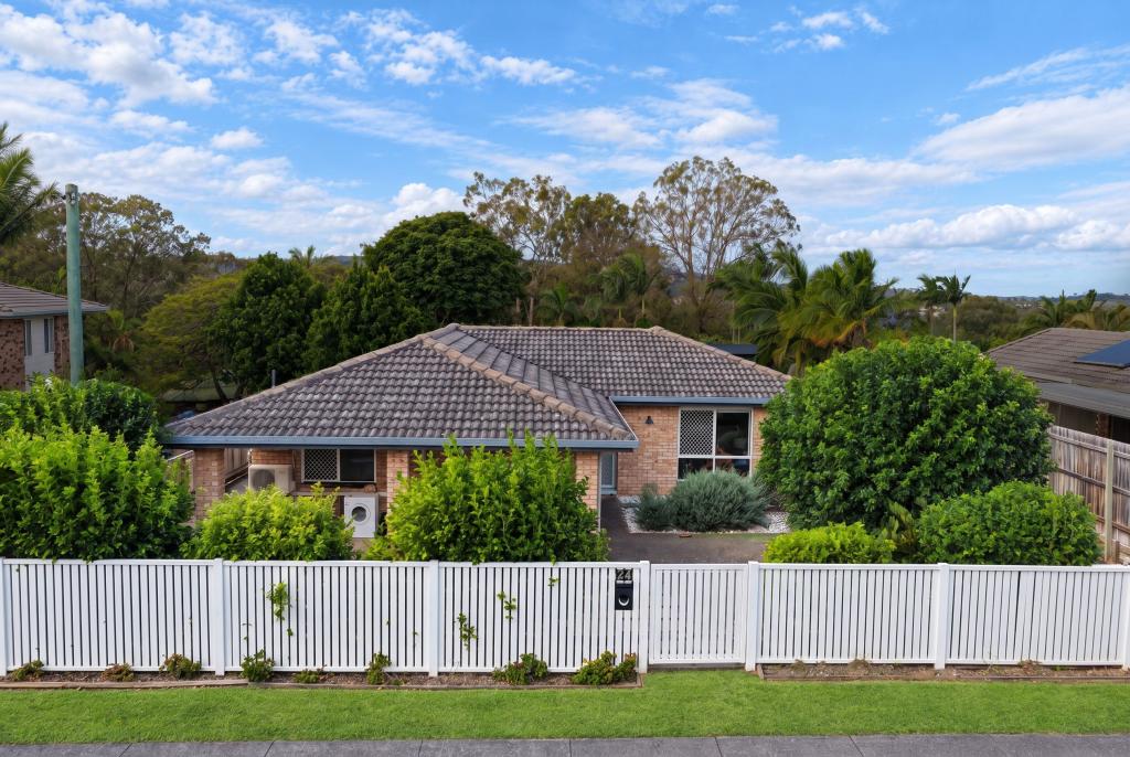 24 Cowra St, Tanah Merah, QLD 4128