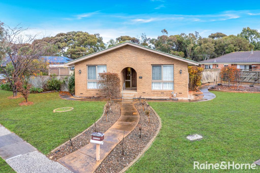 41 Turnberry Dr, Sunbury, VIC 3429