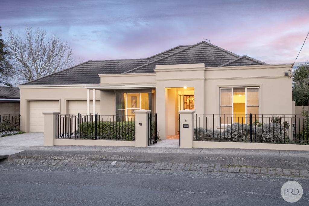 8 Cowan St, Lake Wendouree, VIC 3350