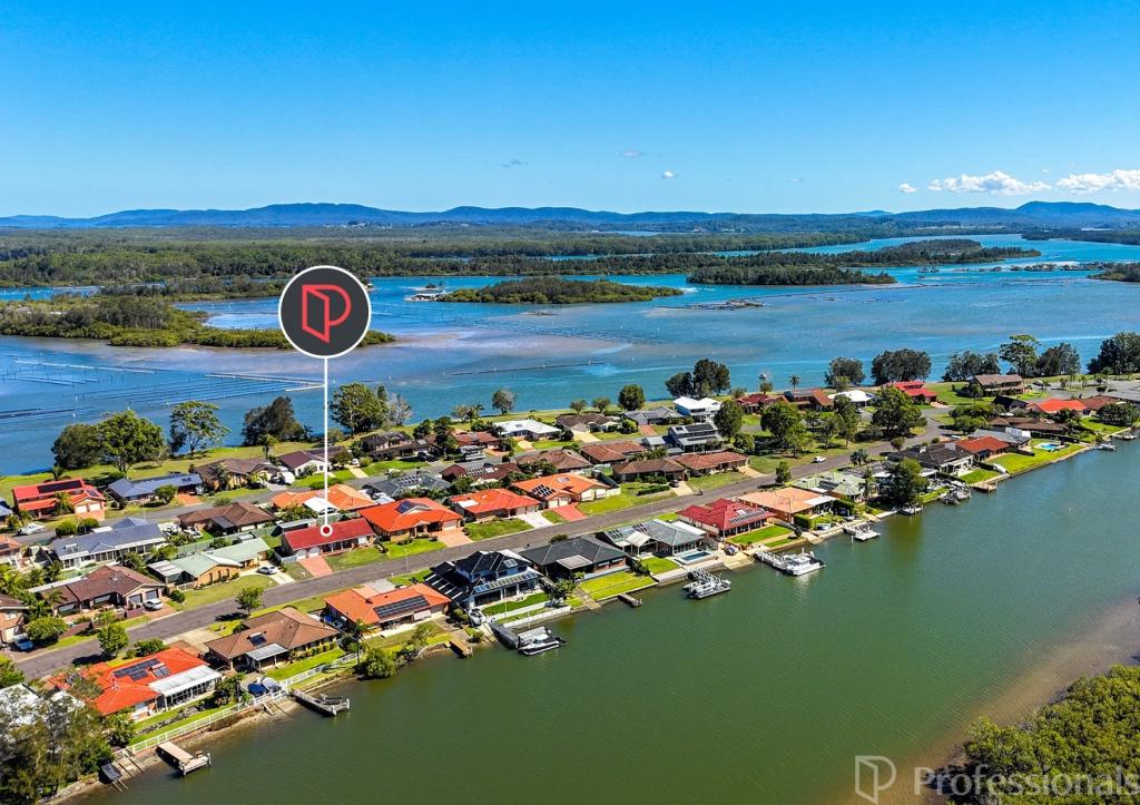 12 PALMWAY CRES, TUNCURRY, NSW 2428
