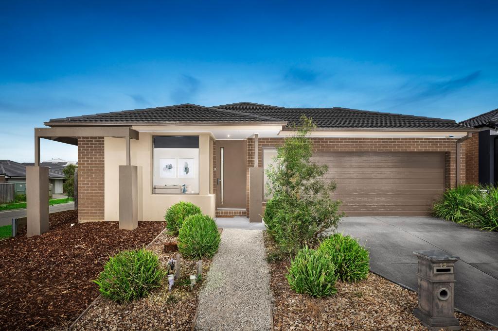 15 Docker Cct, Mickleham, VIC 3064