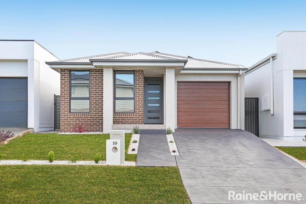 19 Groom St, Calderwood, NSW 2527