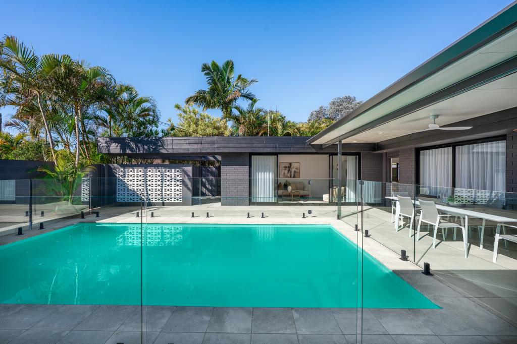 2 Fitzroy Pl, Sylvania Waters, NSW 2224