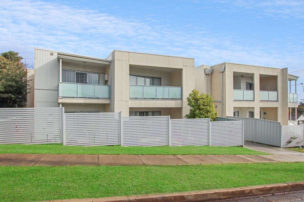 18/125 Lake Entrance Rd, Barrack Heights, NSW 2528