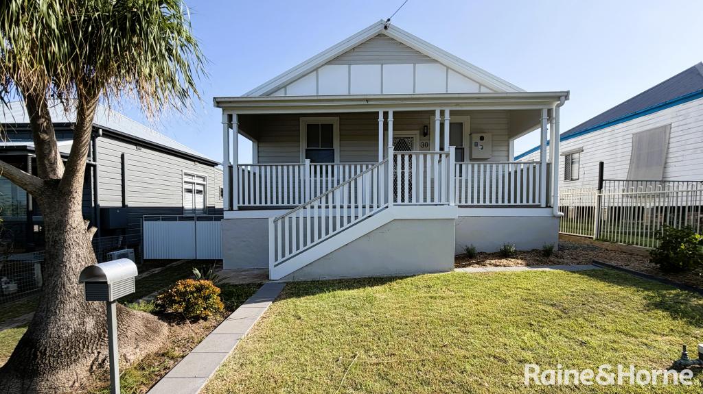 30 Queen St, Rutherford, NSW 2320