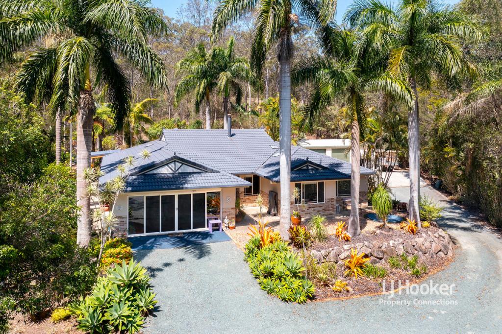 8 Glen Eaton St, Eatons Hill, QLD 4037