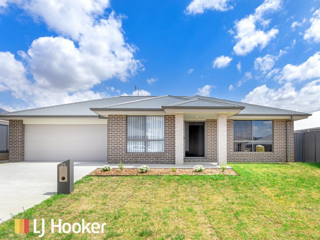 29 Explorers Way, Westdale, NSW 2340