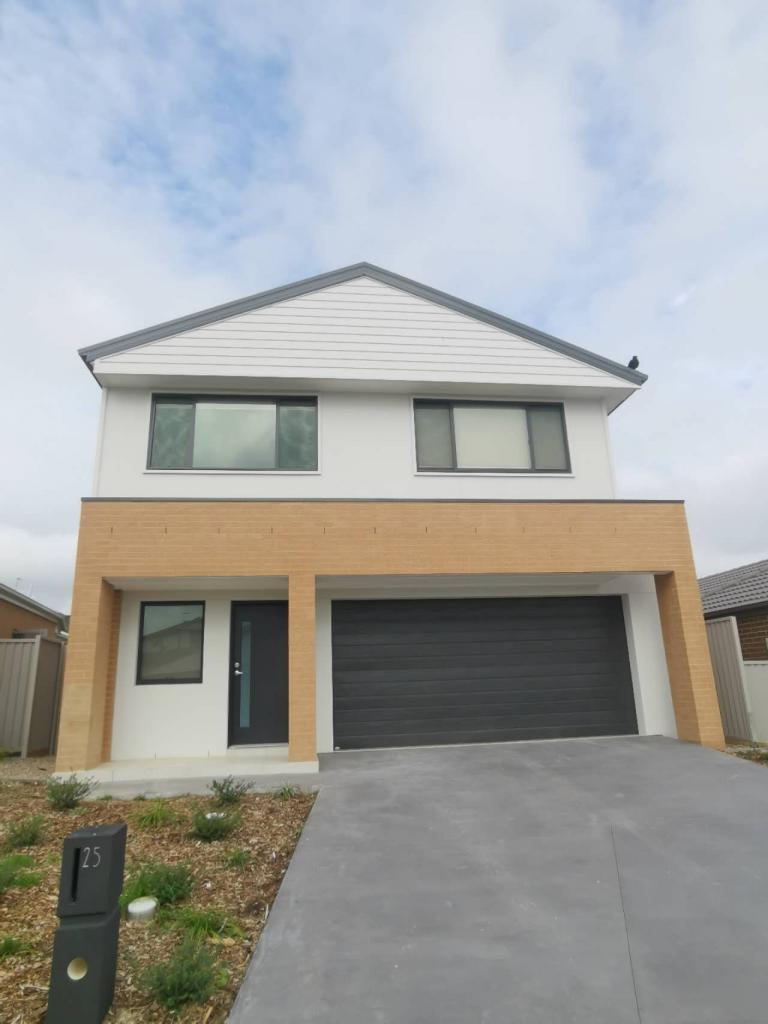25 Bagnall St, Gregory Hills, NSW 2557