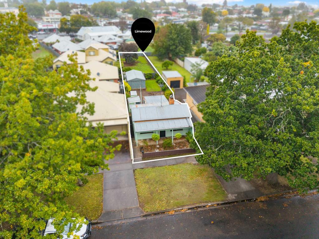 24 Goldsmith St, Hamilton, VIC 3300