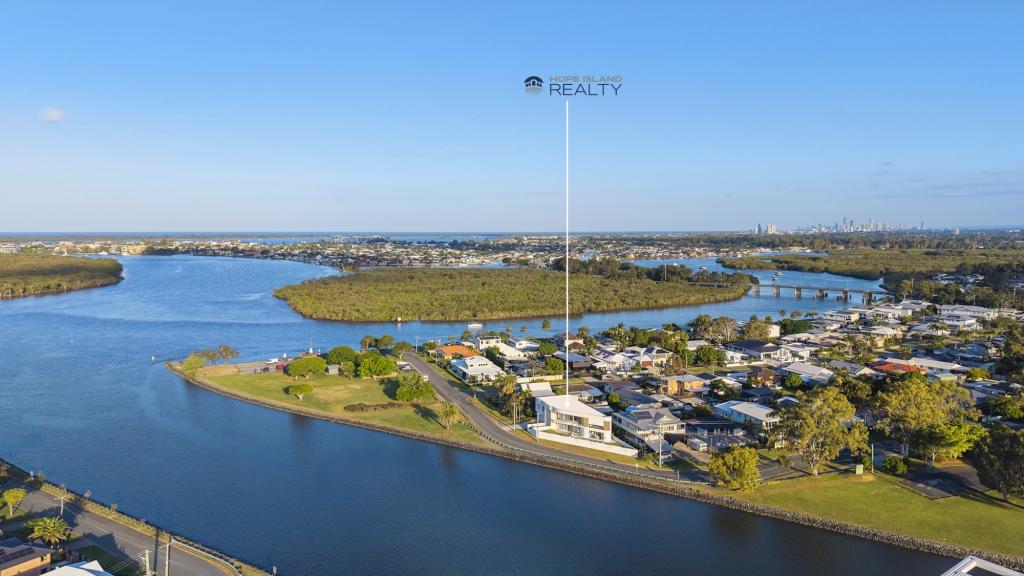 10 Crescent Ave, Hope Island, QLD 4212