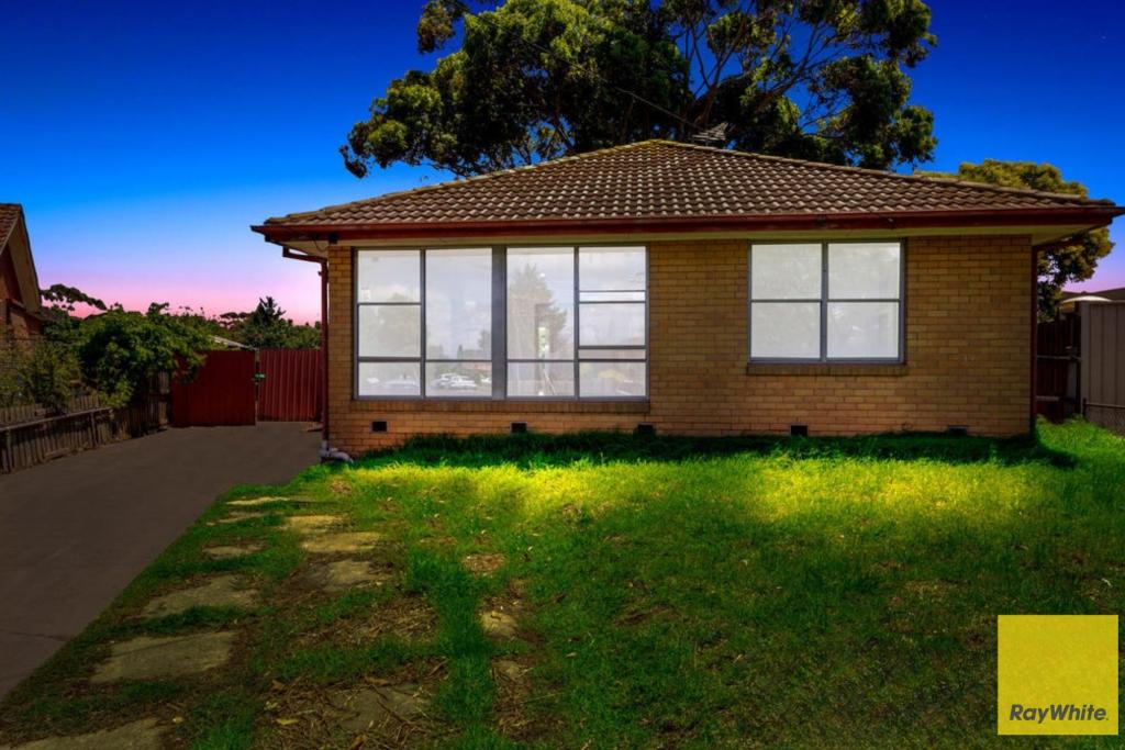 8 THOMSON AVE, LAVERTON, VIC 3028