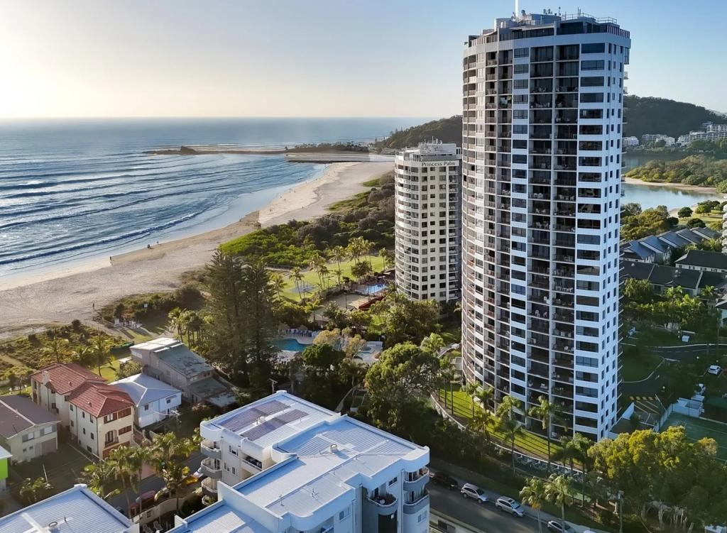 9f/973 Gold Coast Hwy, Palm Beach, QLD 4221