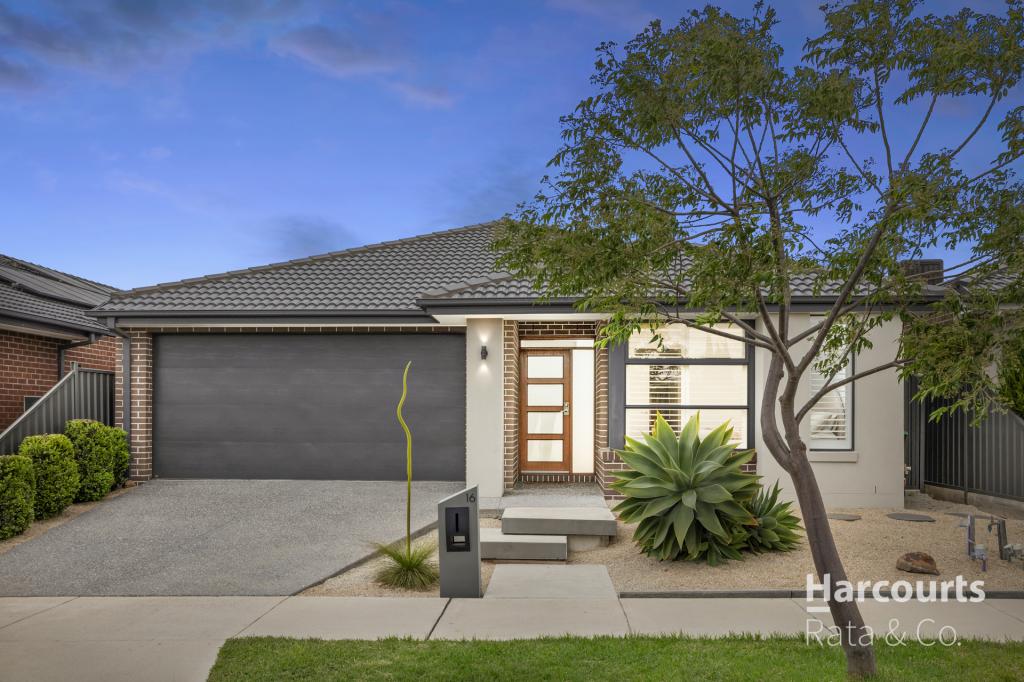 16 SHALE WAY, WOLLERT, VIC 3750