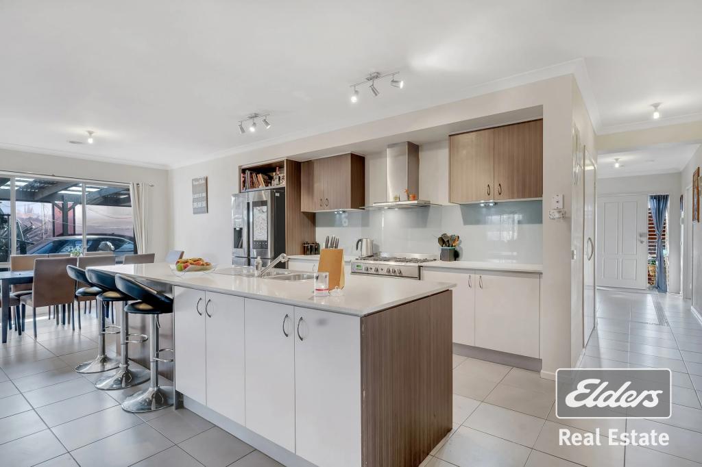 63 Roslyn Park Dr, Harkness, VIC 3337