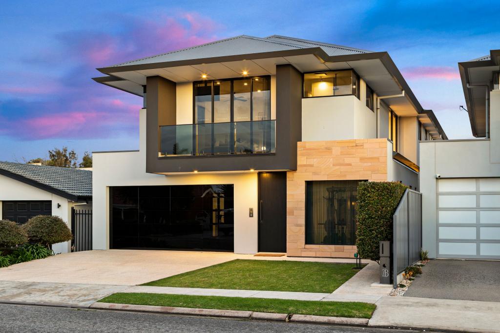 2b St Andrews Way, West Lakes, SA 5021