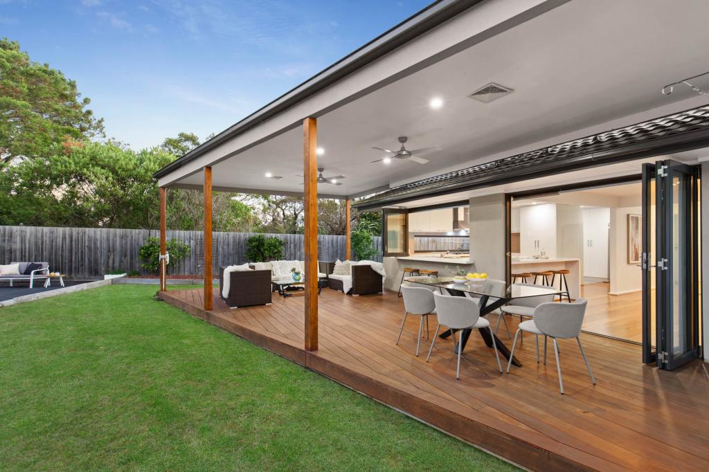 4 Naomi Ct, Frankston, VIC 3199