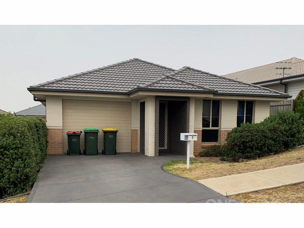 7 Fitzpatrick St, Goulburn, NSW 2580